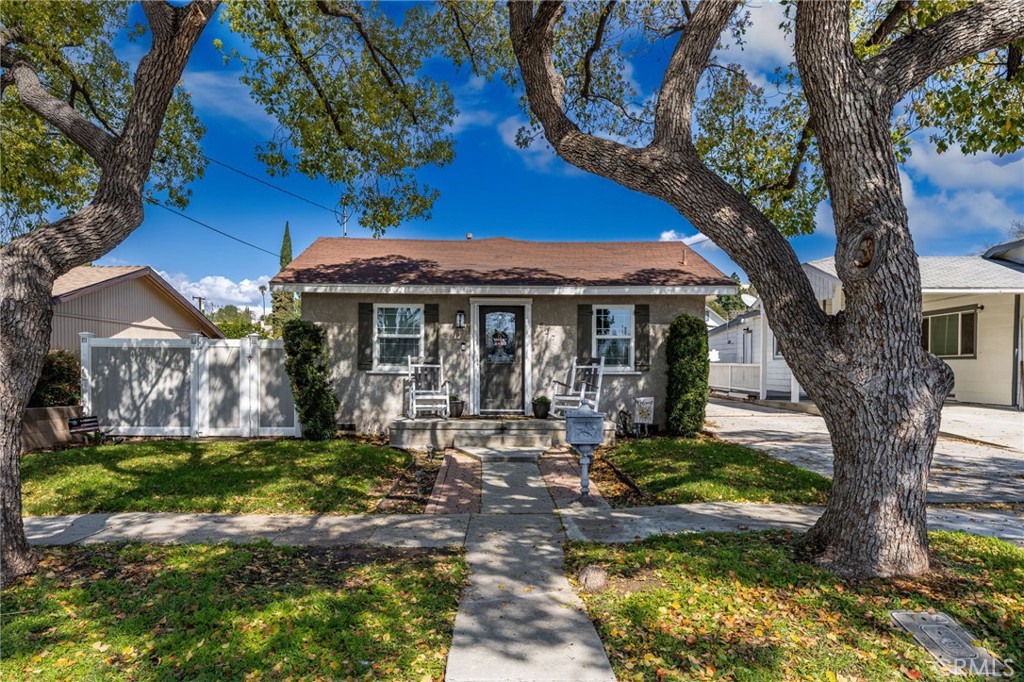 527 W 3rd Street Property Photo