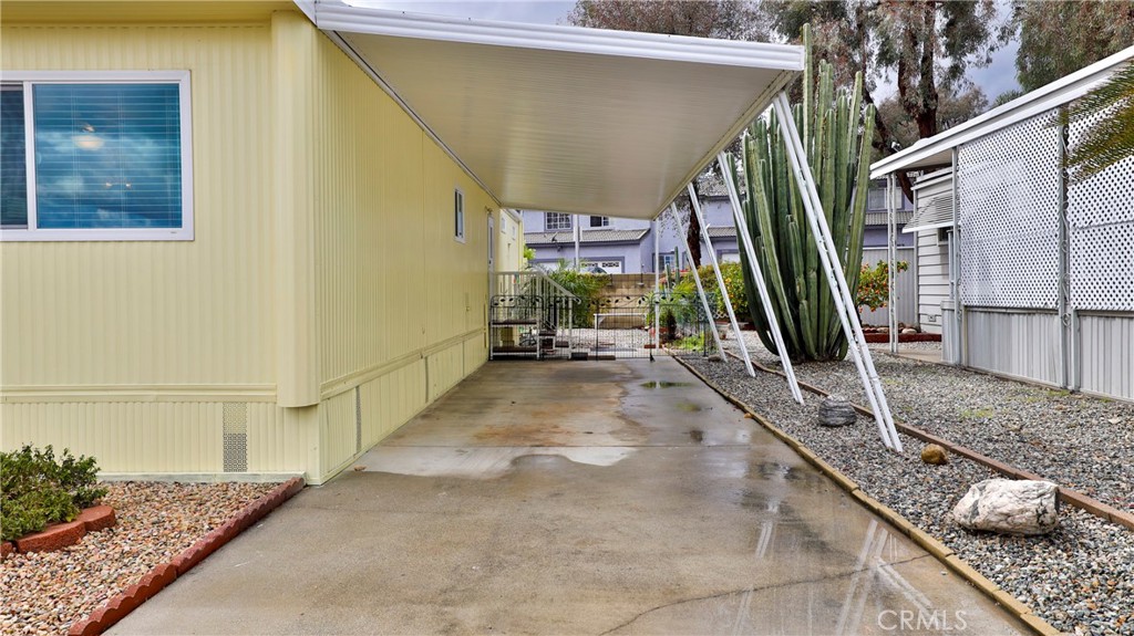 8651 Foothill Boulevard 50 Property Photo 6
