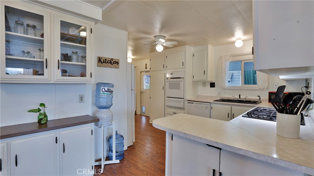 8651 Foothill Boulevard 50 Property Photo 19
