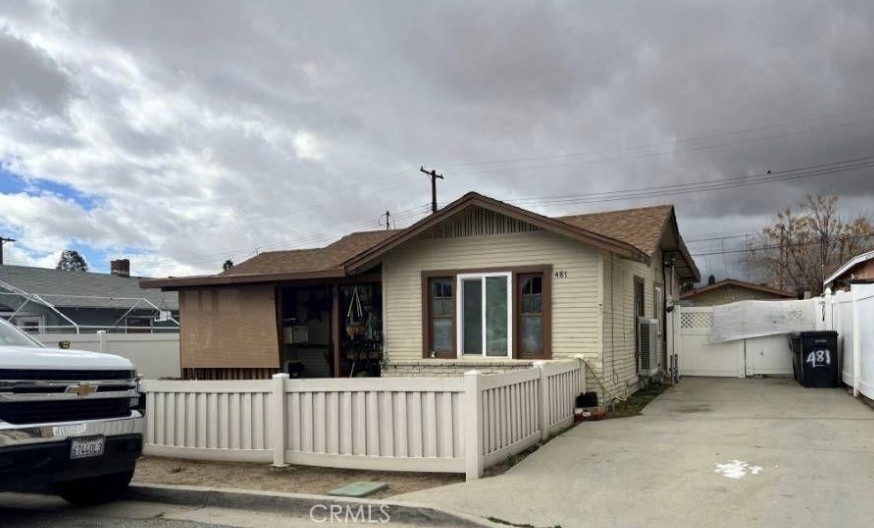 481 Martin Street Property Photo 1
