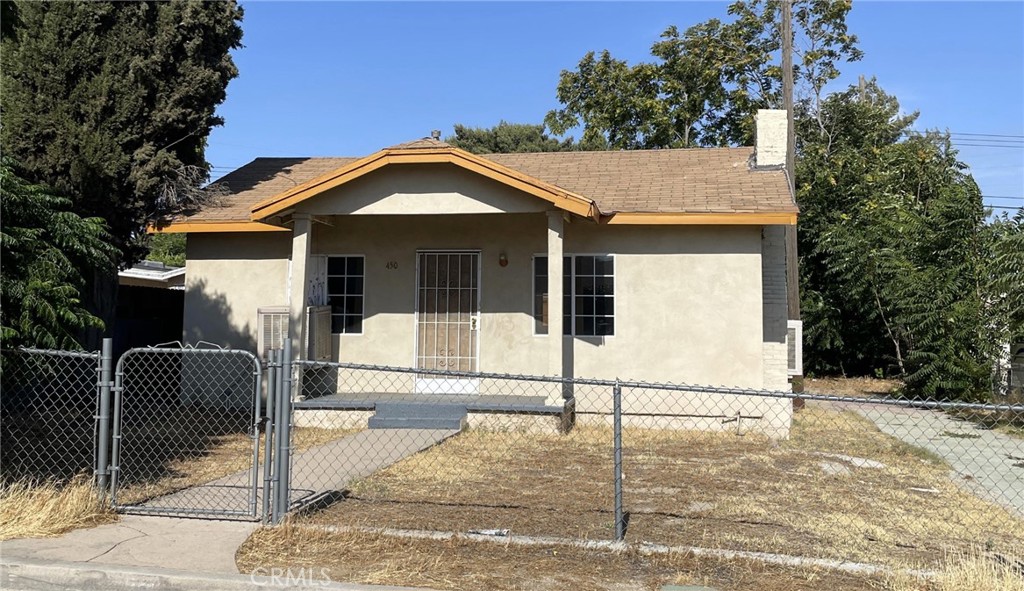 450 Martin Street Property Photo 1