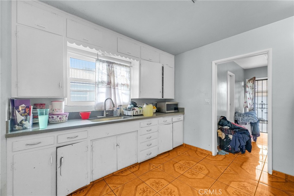 557 E Trenton Street Property Photo 12