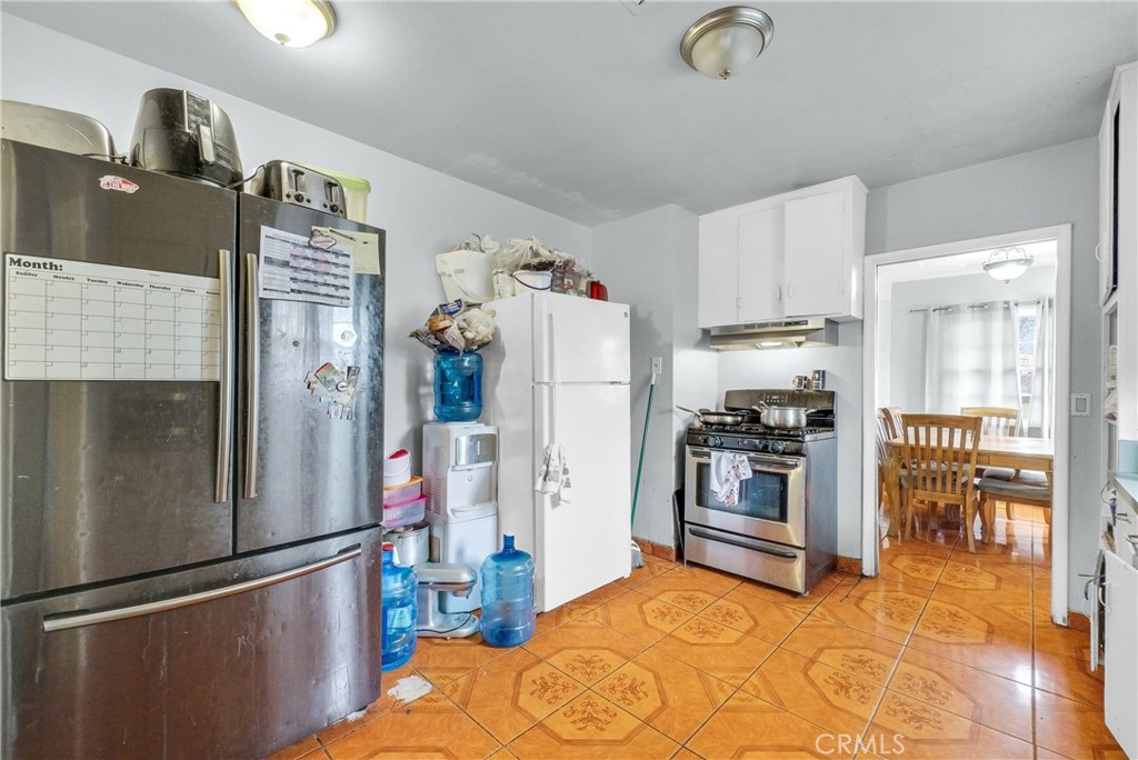 557 E Trenton Street Property Photo 13