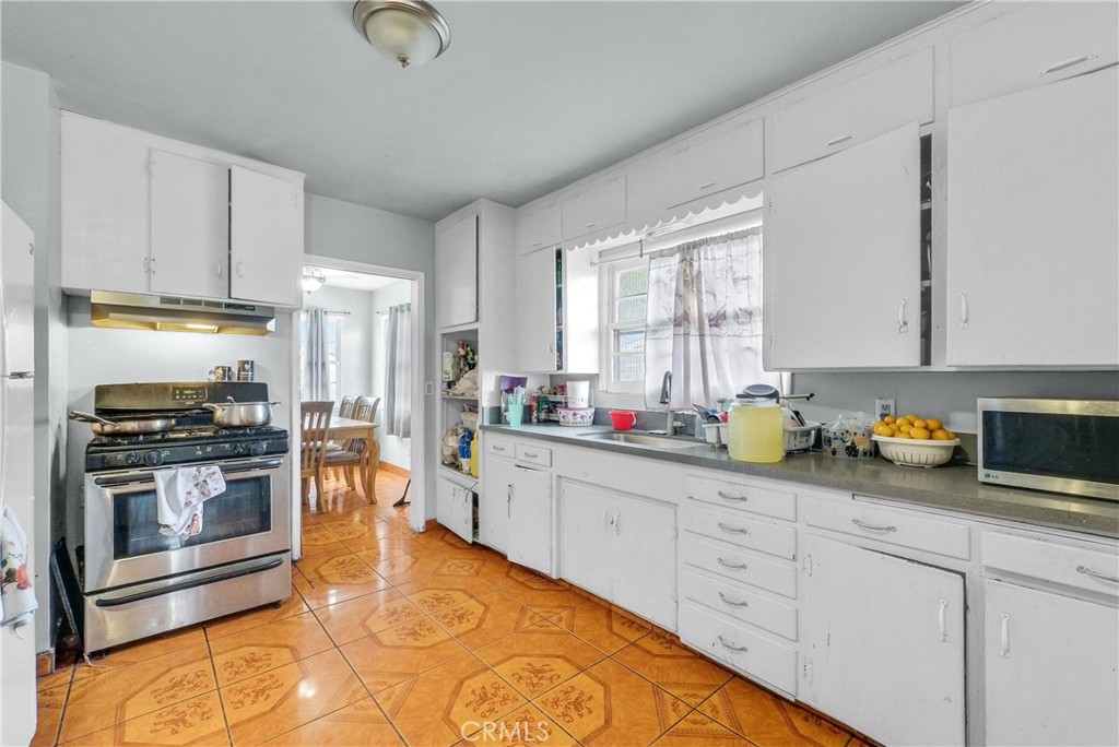 557 E Trenton Street Property Photo 14