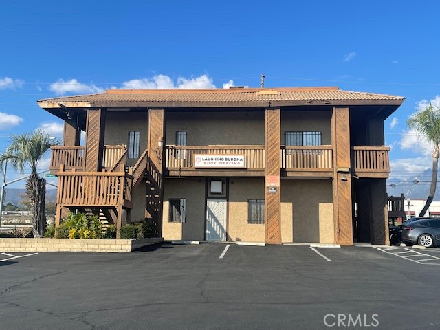 2176 W Foothill Boulevard B Property Photo 1