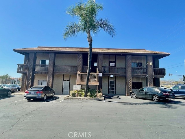 2176 W Foothill Boulevard B Property Photo 5