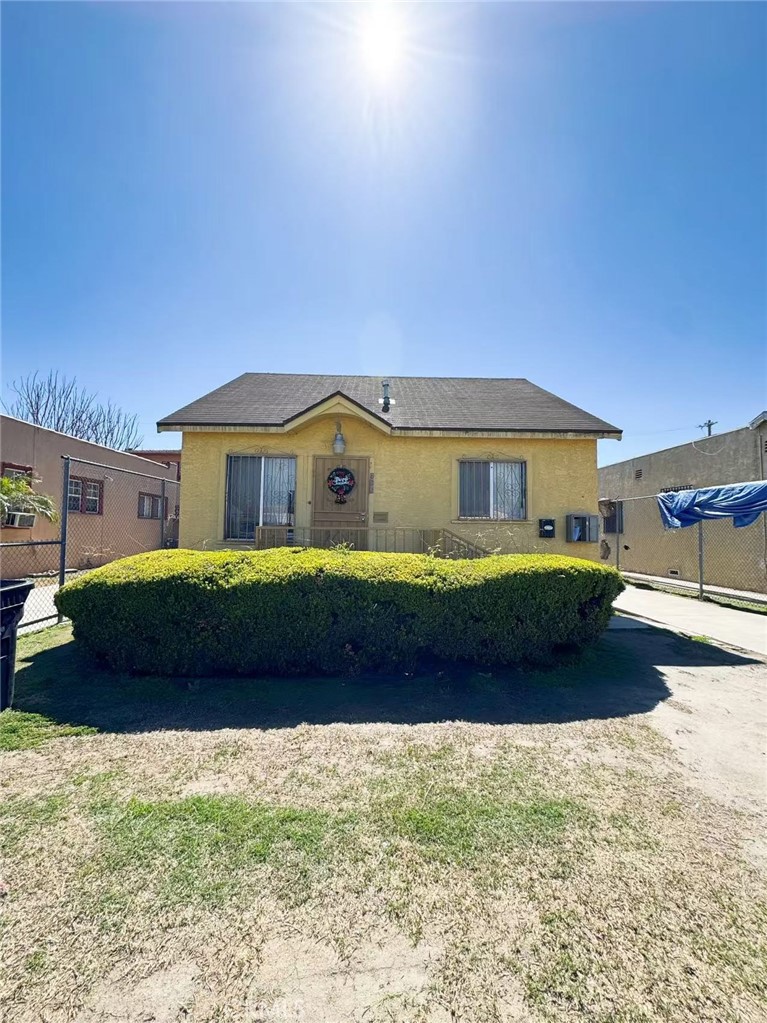 822 E 87th Place Property Photo