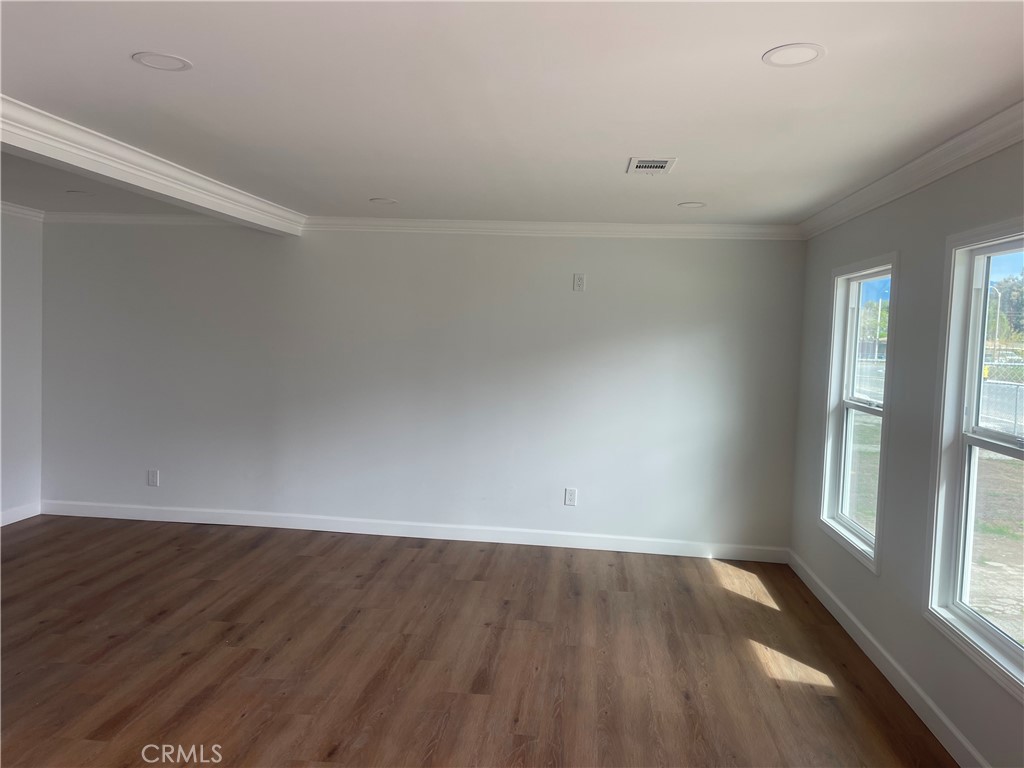 780 S Foisy Street Property Photo 4