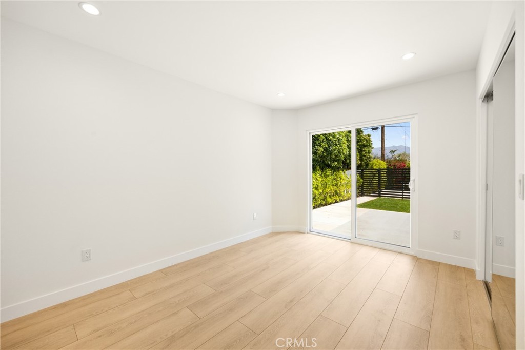 914 N Catalina Street Property Photo 21