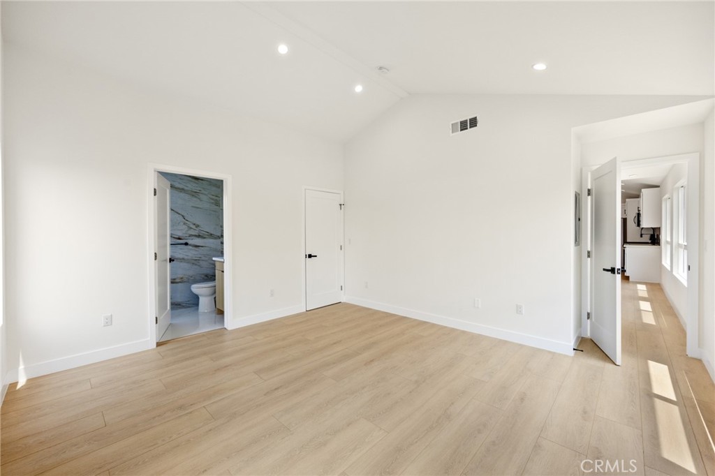 914 N Catalina Street Property Photo 41