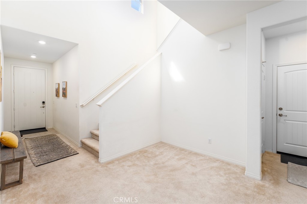 16614 Oakville Street Property Photo 8