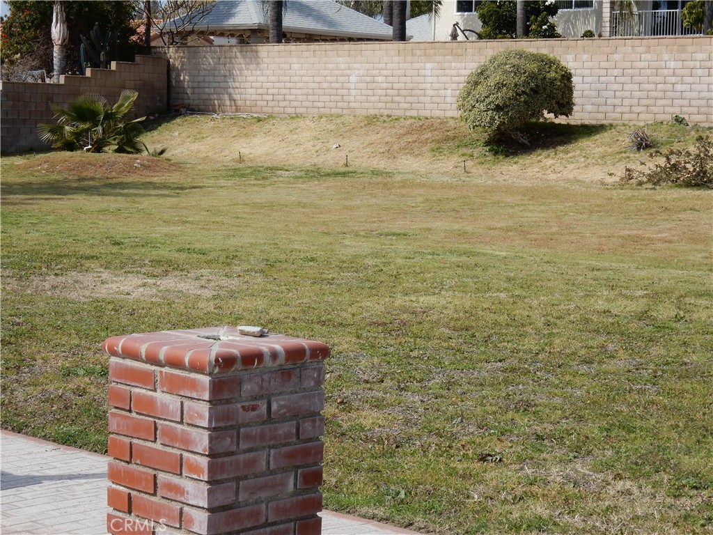 16780 Ash Drive Property Photo 3
