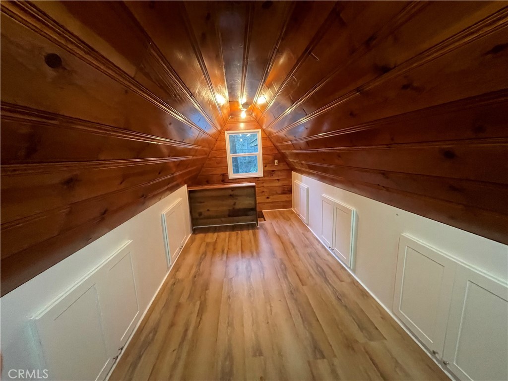651 Community Drive Property Photo 4