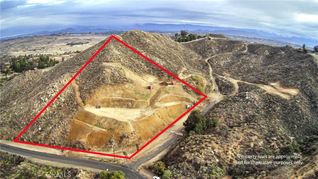 20653 Mustang Court Property Photo