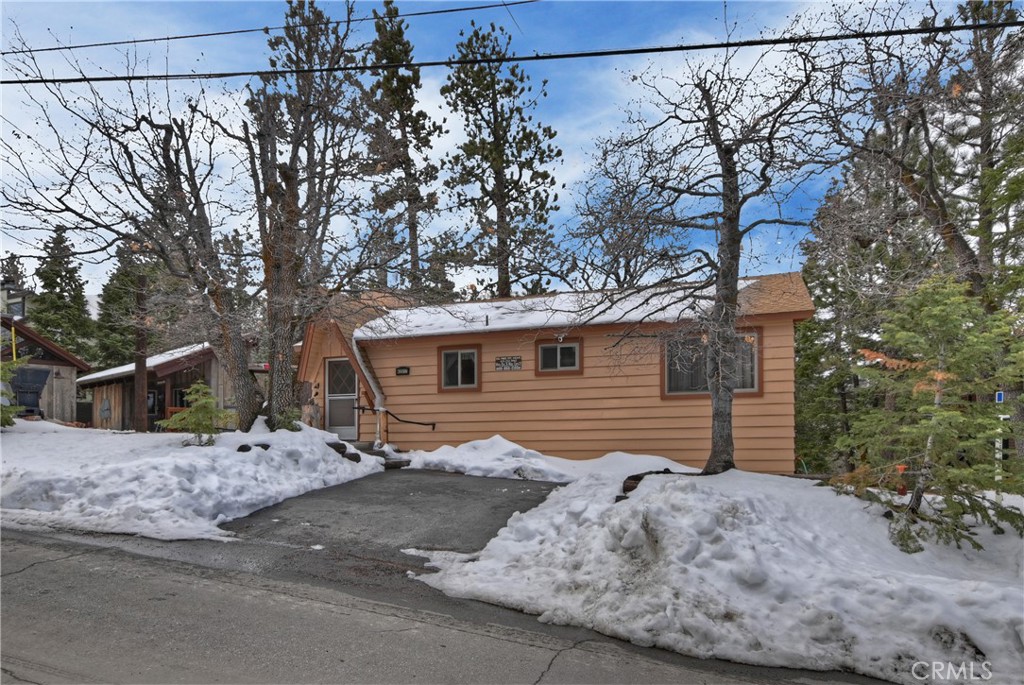 43517 Ridge Crest Drive Property Photo 4