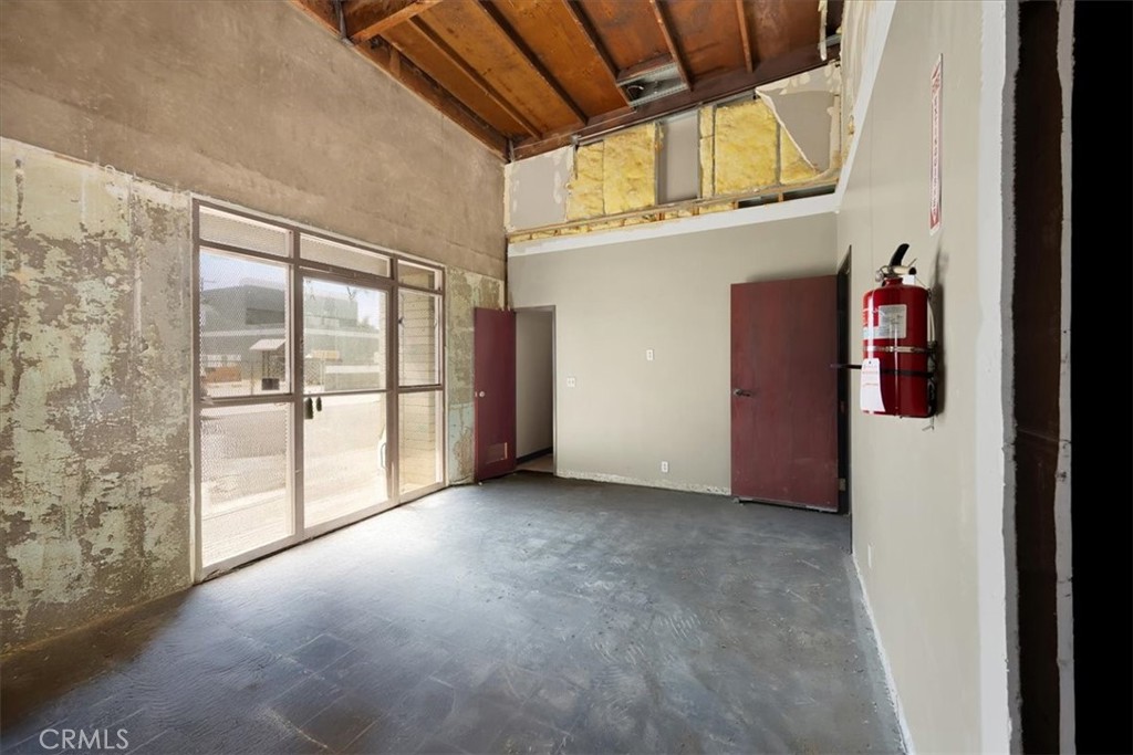 1409 E Saint Gertrude Place Property Photo 12