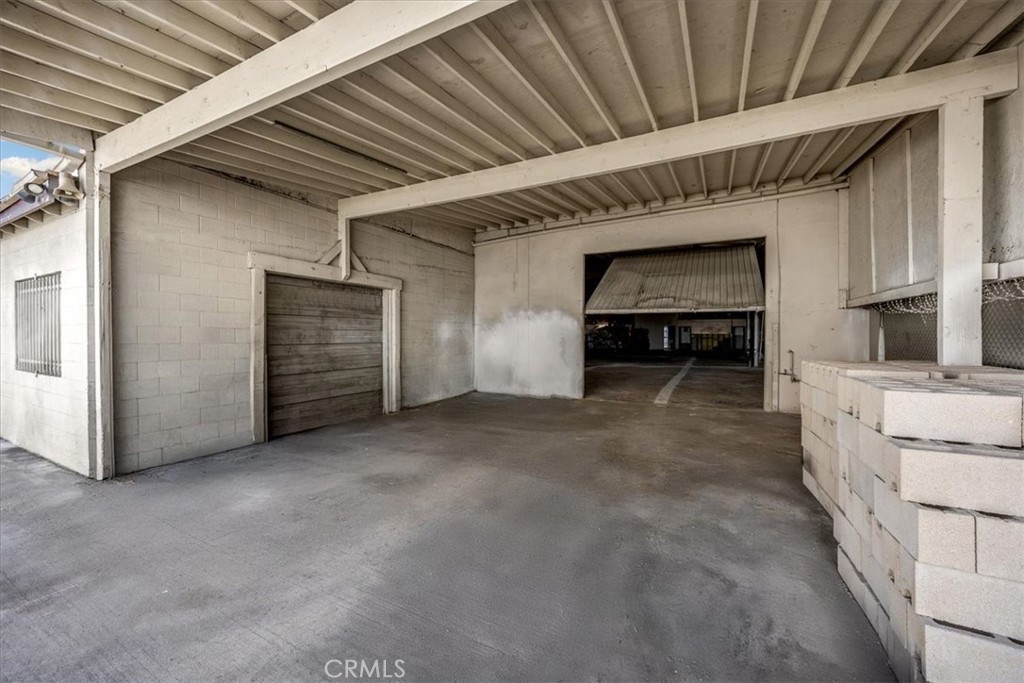 1409 E Saint Gertrude Place Property Photo 29
