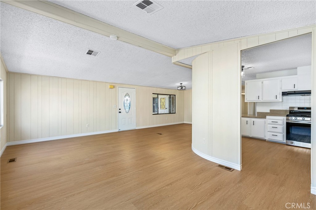 5700 W Wilson Street 117 Property Photo 8