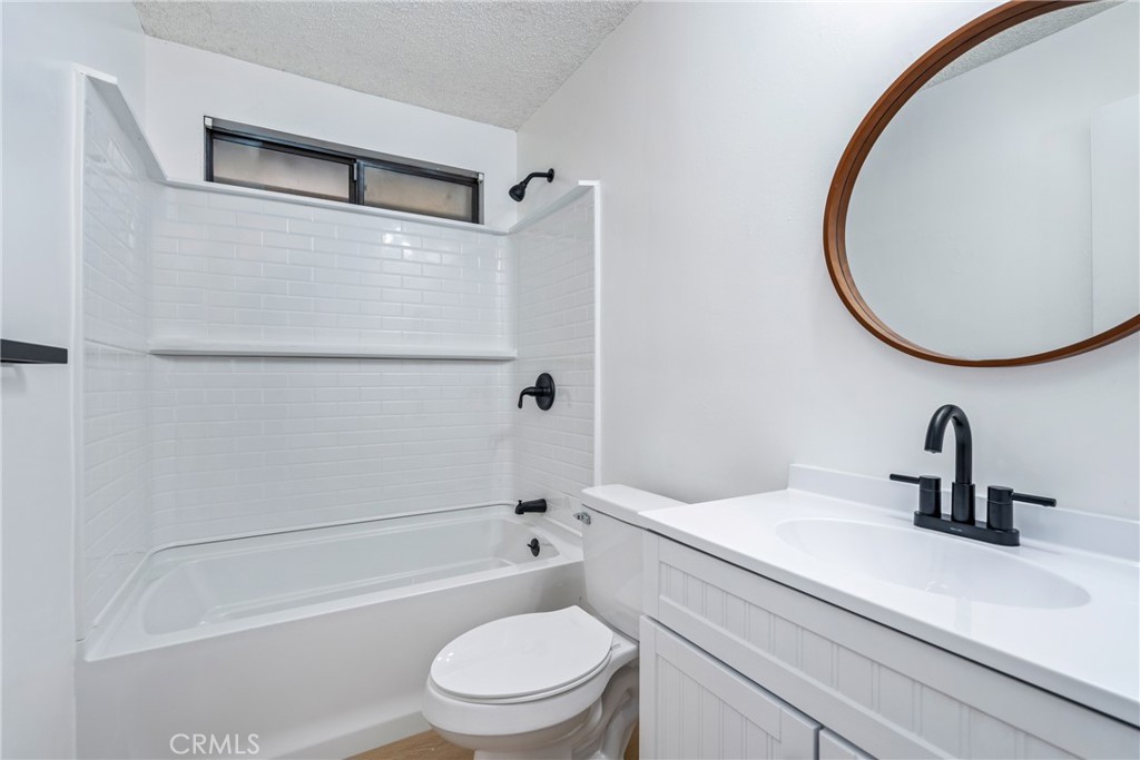 5700 W Wilson Street 117 Property Photo 14