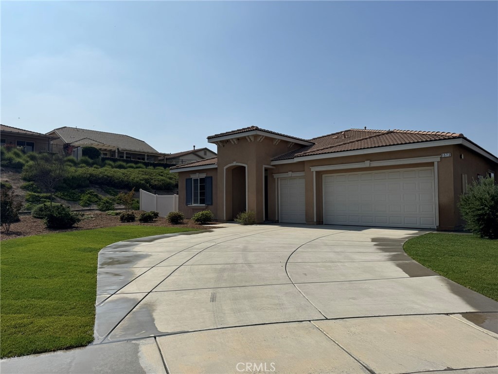1572 Humboldt Peak Property Photo 1