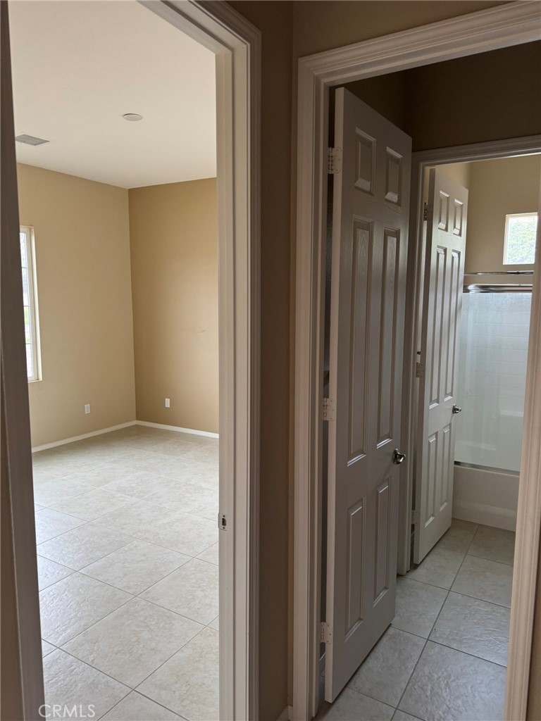 1572 Humboldt Peak Property Photo 5