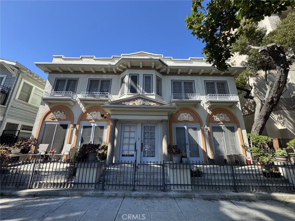 735 Locust Avenue Property Photo