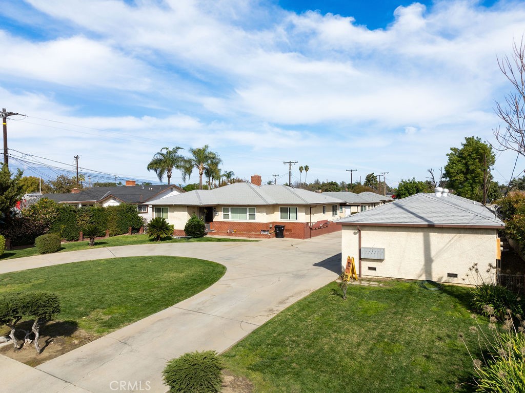 12767 Yorba Avenue Property Photo 4