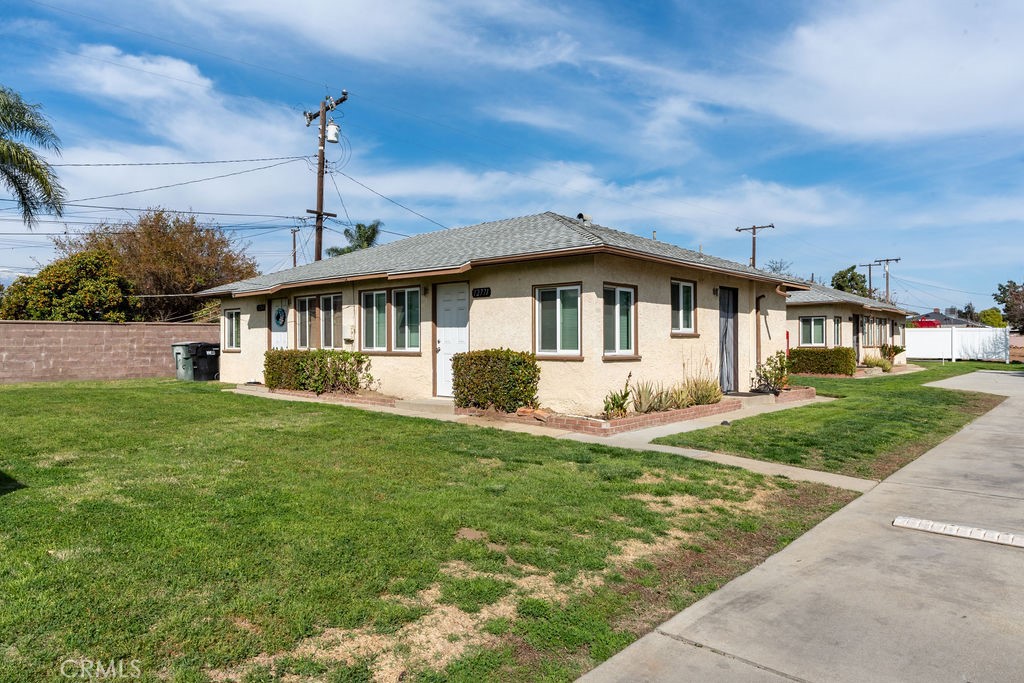 12767 Yorba Avenue Property Photo 7