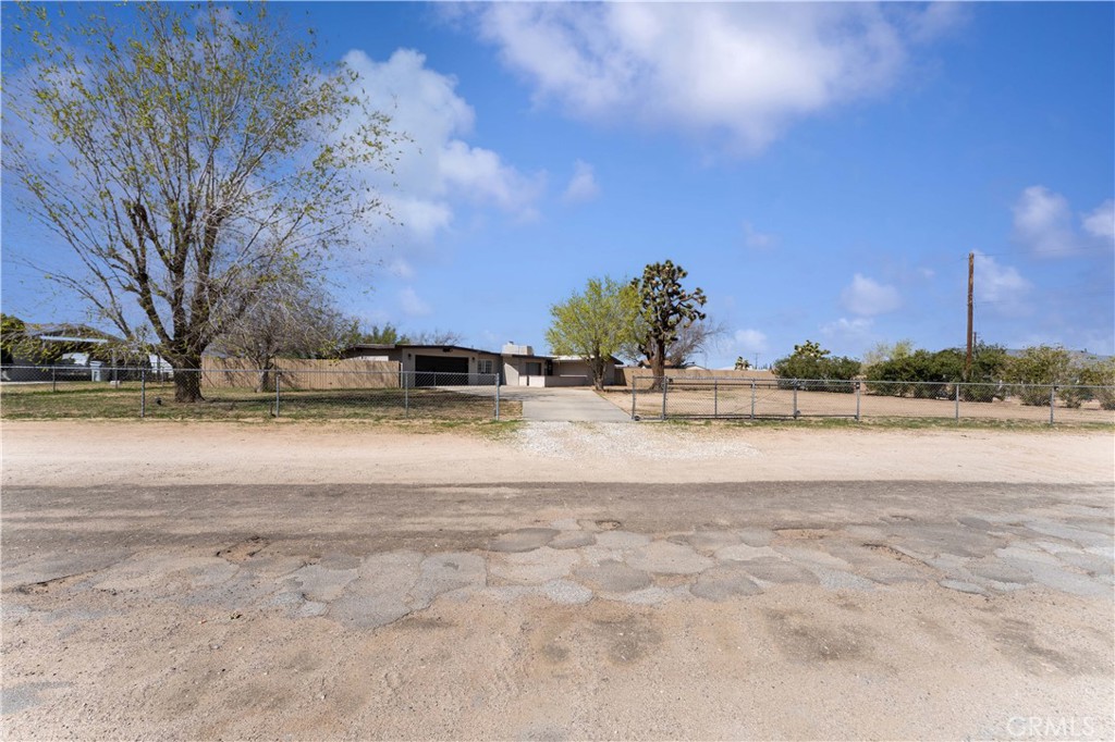 10440 6th Avenue Property Photo 4
