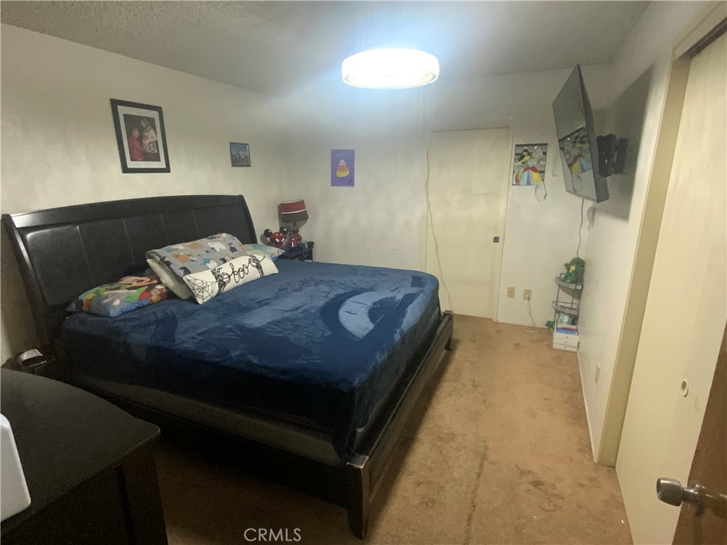 9635 Acacia Avenue Property Photo 7