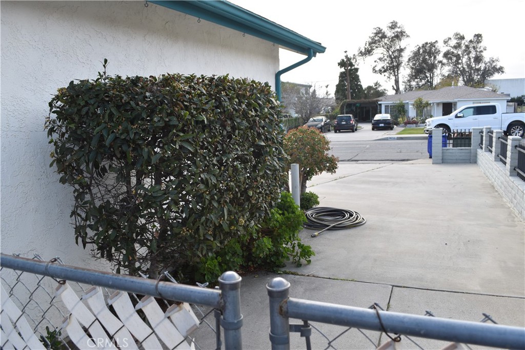 9635 Acacia Avenue Property Photo 17