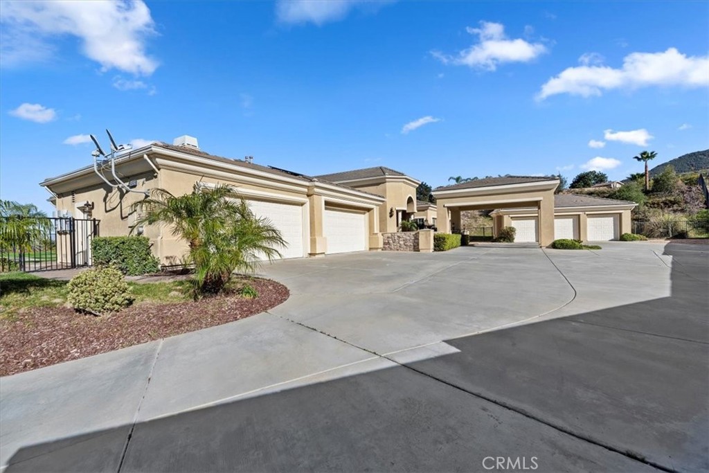 4195 Robby Circle Property Photo 1