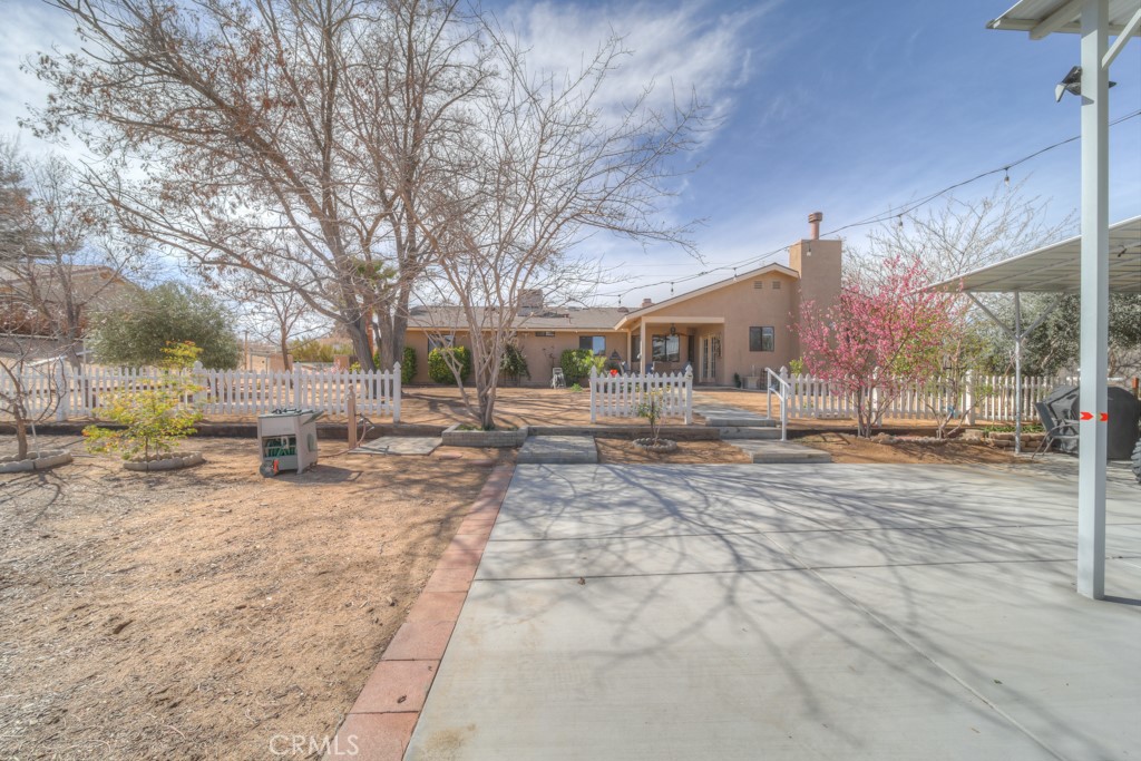 17802 Capri Street Property Photo 3