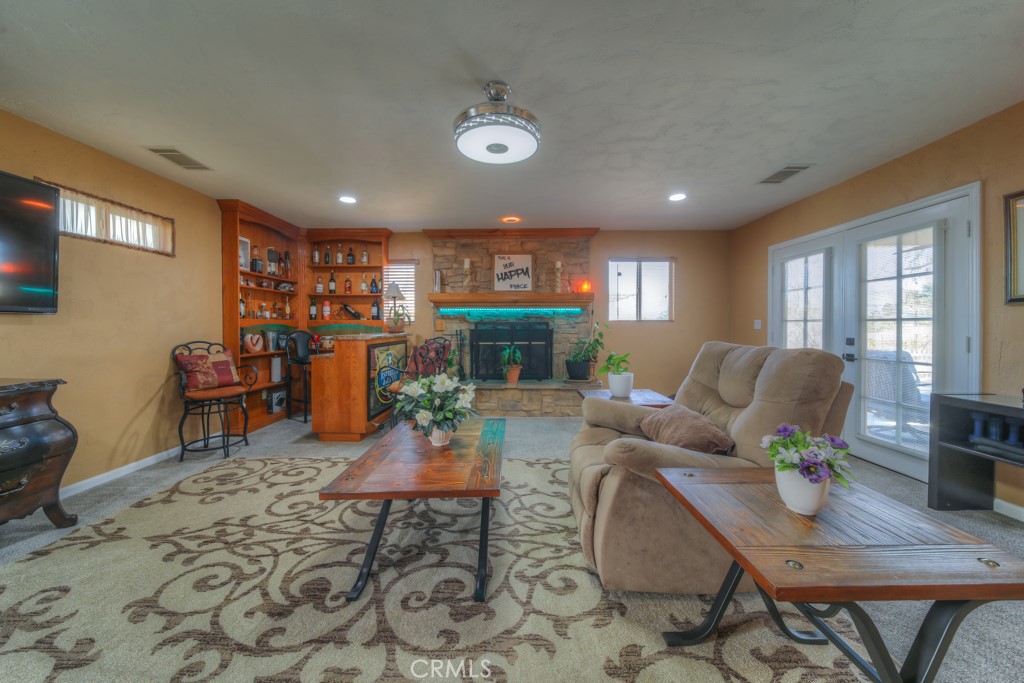 17802 Capri Street Property Photo 18
