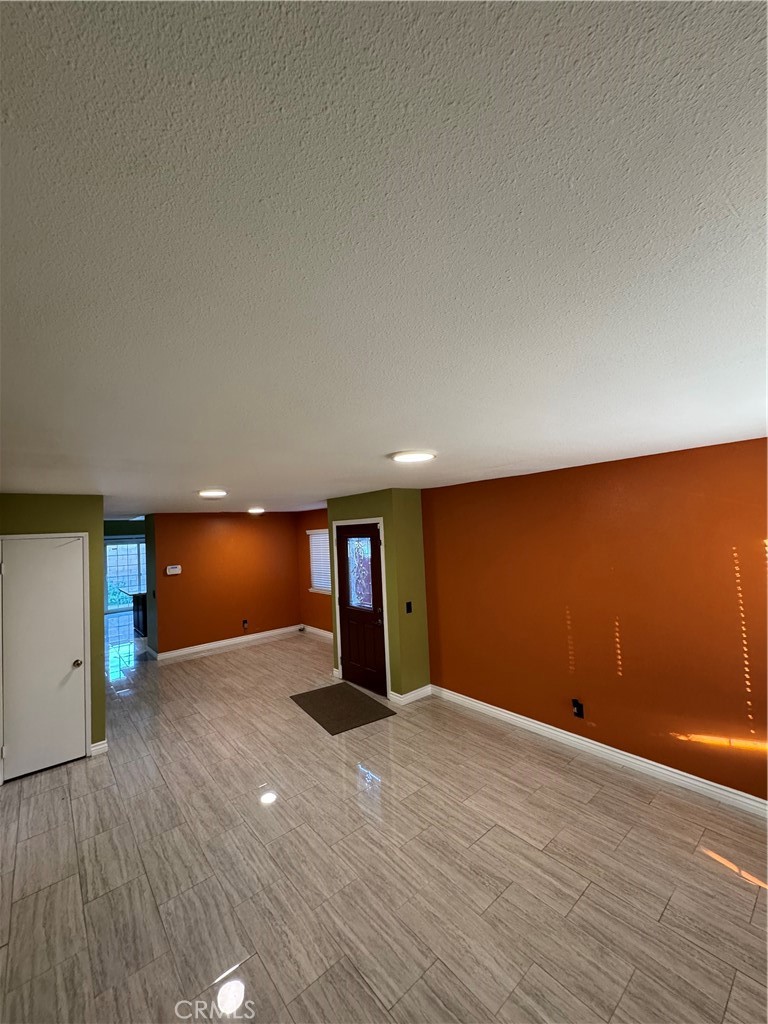 1211 S Althea Avenue Property Photo 6