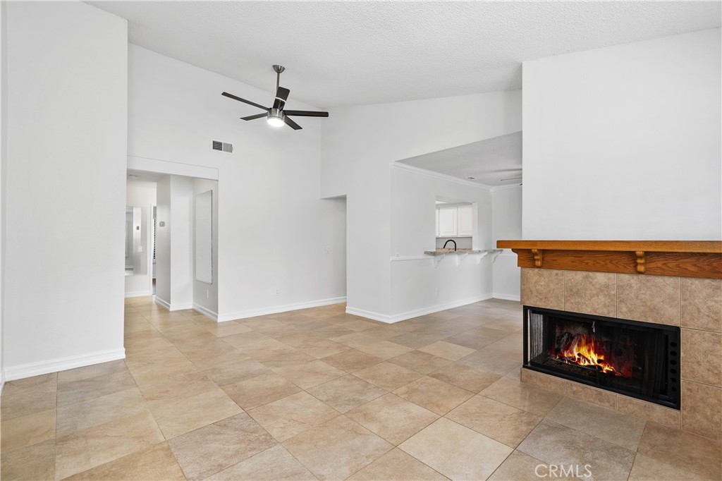 600 Central 406 Property Photo 8