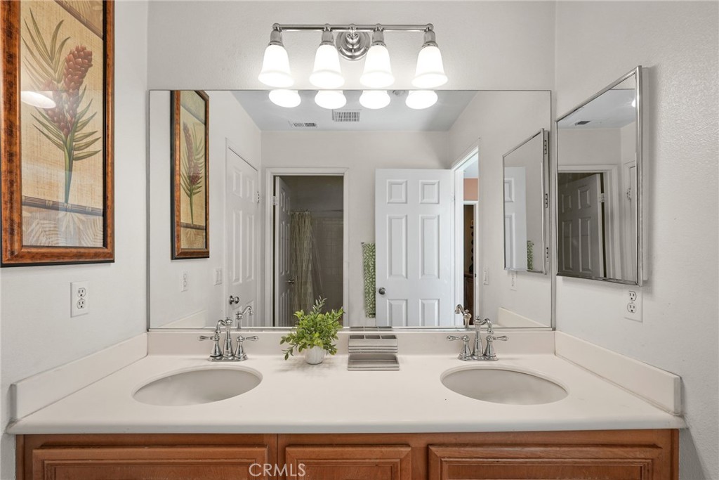 15635 Dobbs Peak Lane Property Photo 36