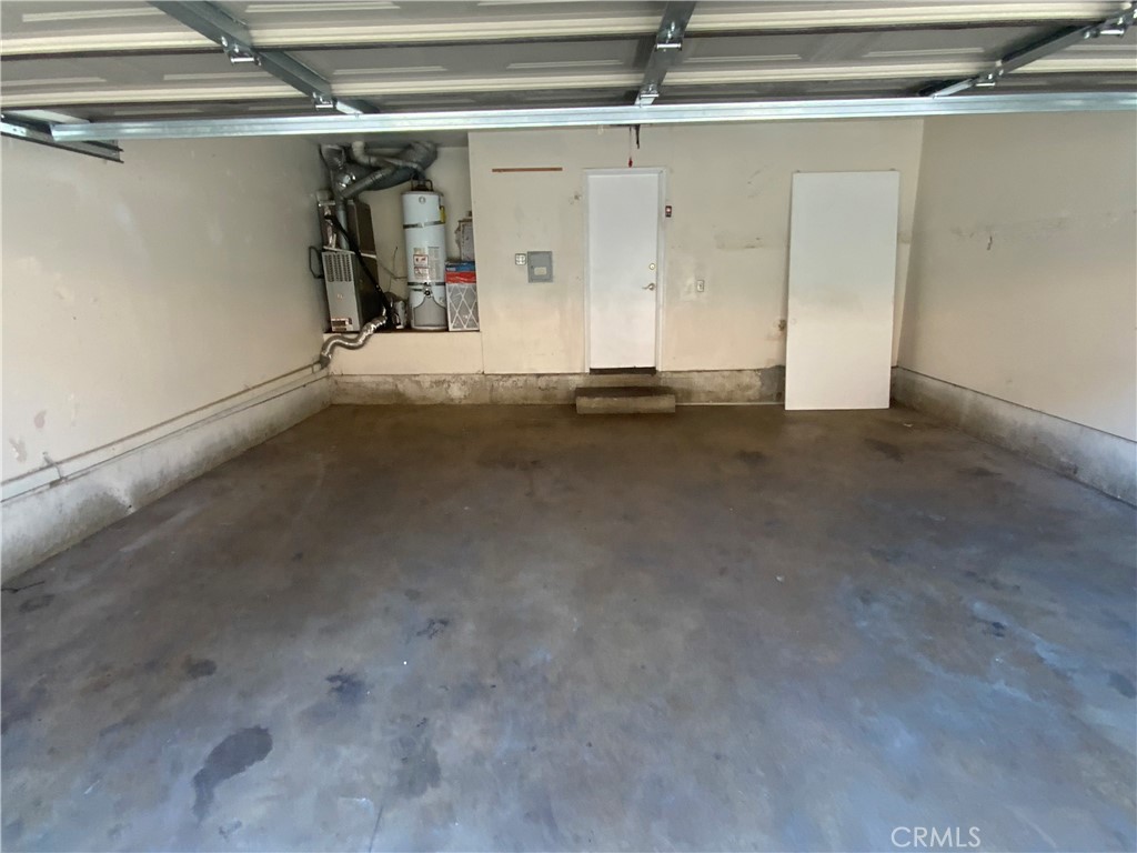 16600 Seville Avenue E Property Photo 18