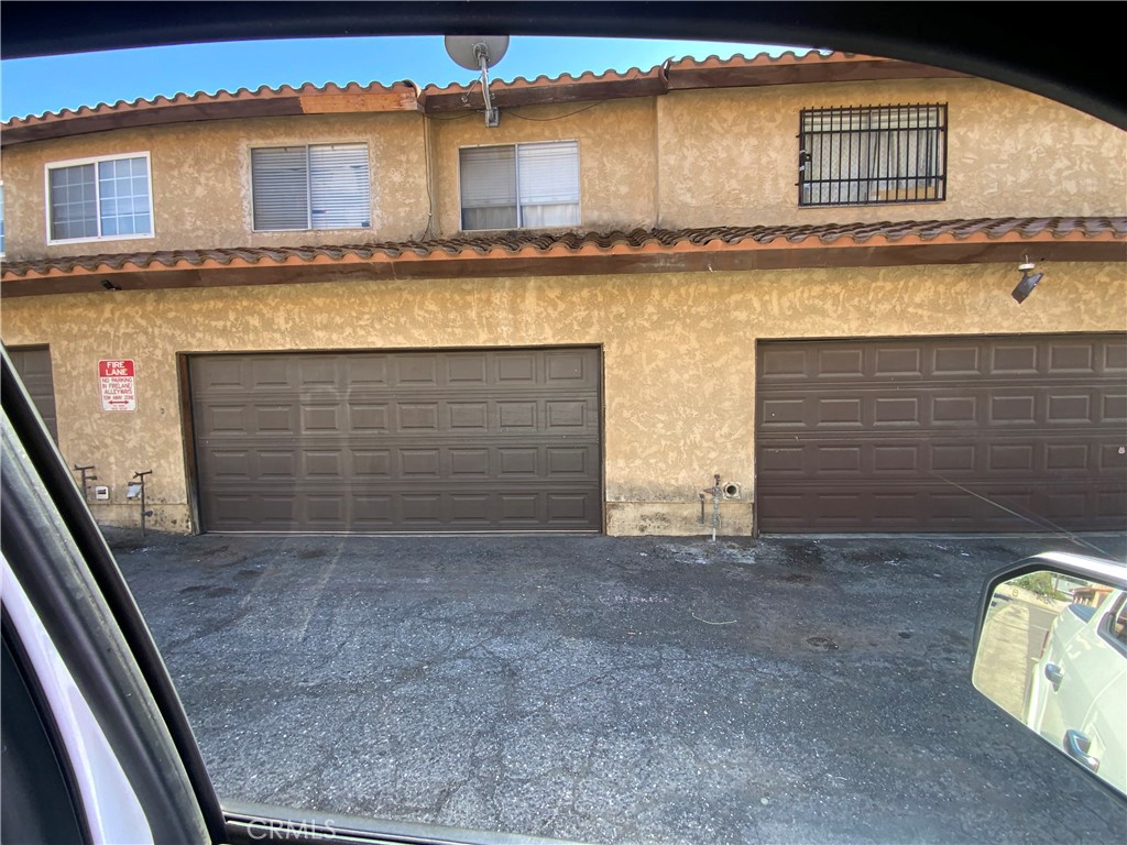 16600 Seville Avenue E Property Photo 24