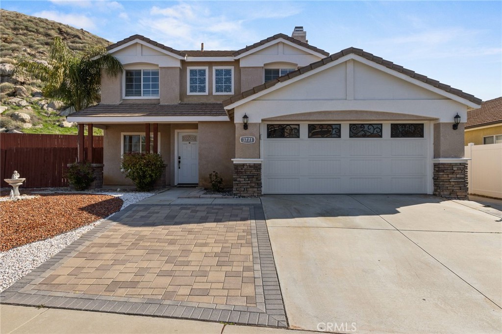 3771 Avondale Street Property Photo