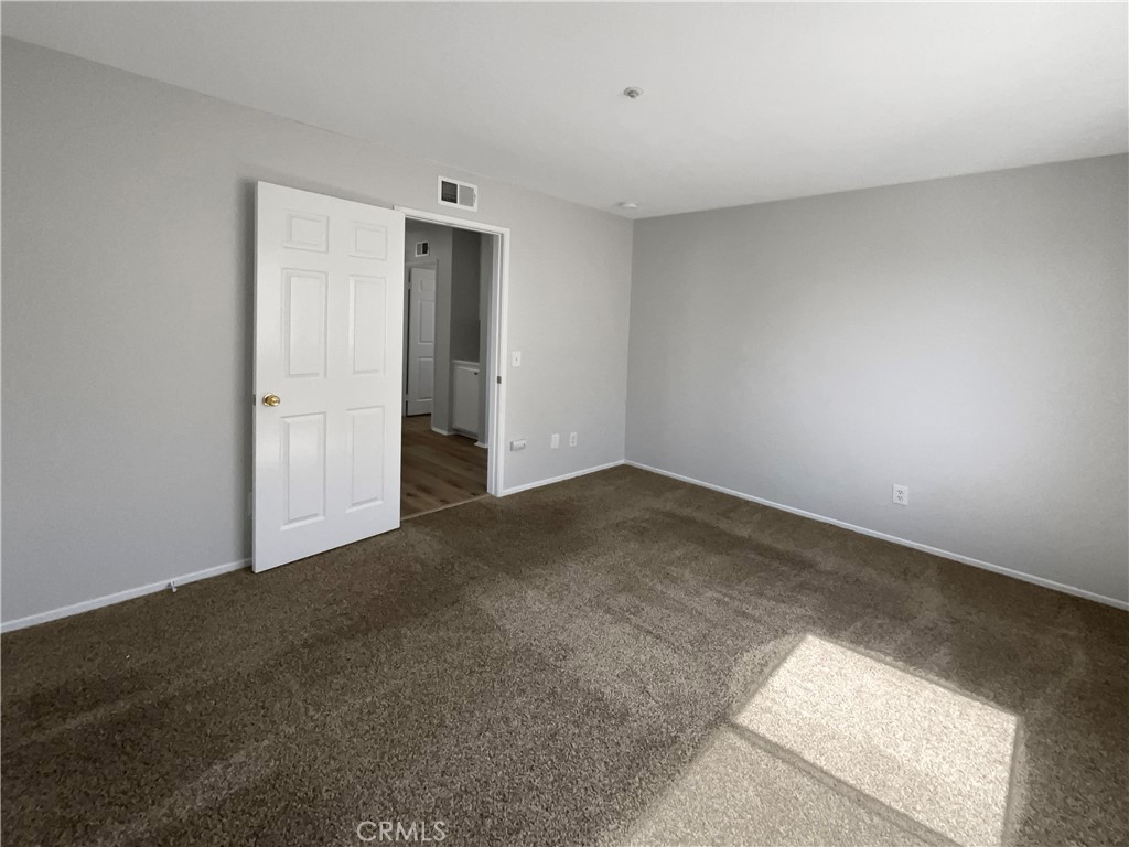 6640 Logan Avenue Property Photo 23
