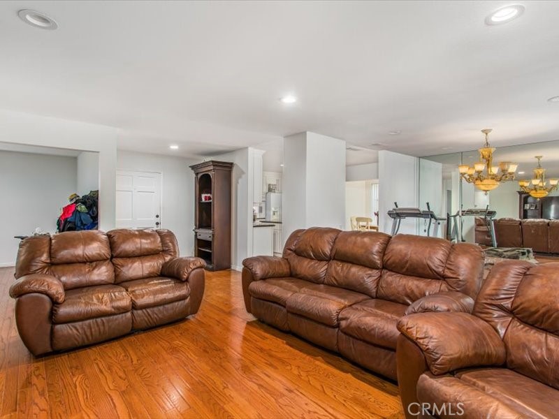 27450 Embassy Street Property Photo 3