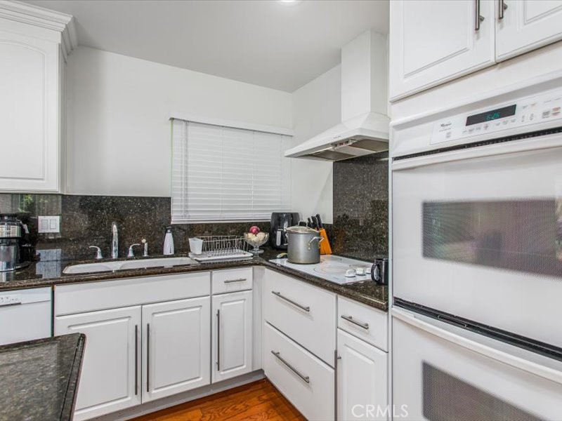 27450 Embassy Street Property Photo 15