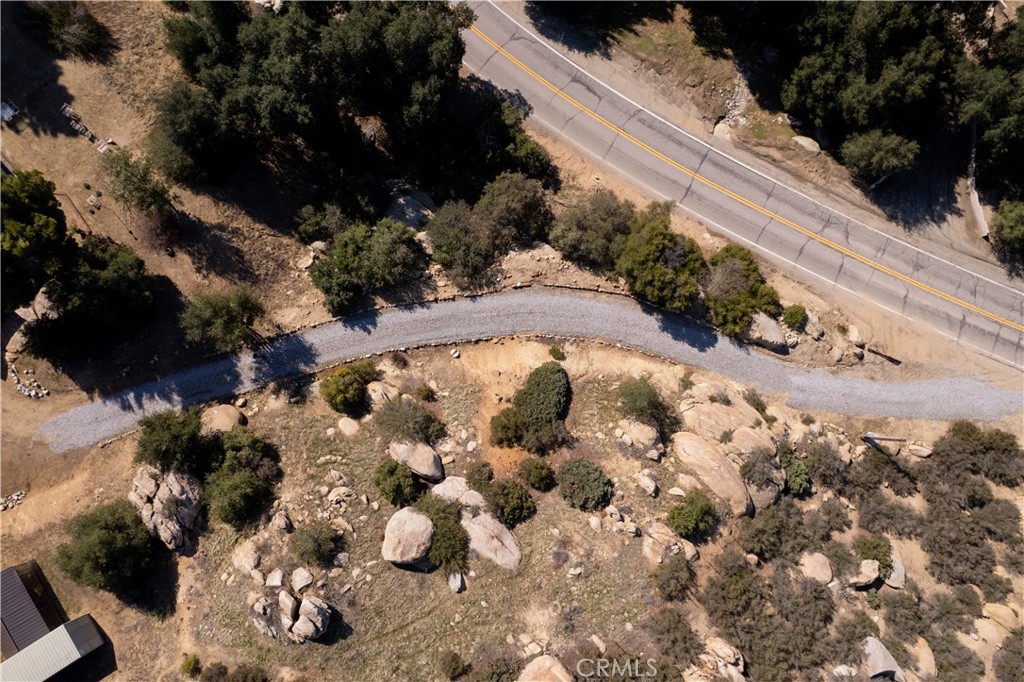 47720 Twin Pines Rd Property Photo 10