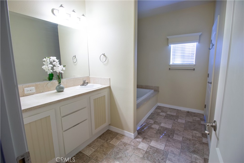 47720 Twin Pines Rd Property Photo 38