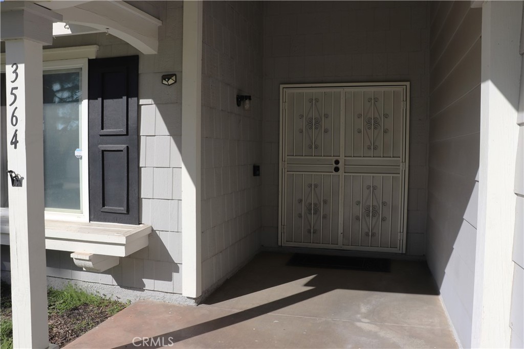 3564 Bond Street Property Photo 4