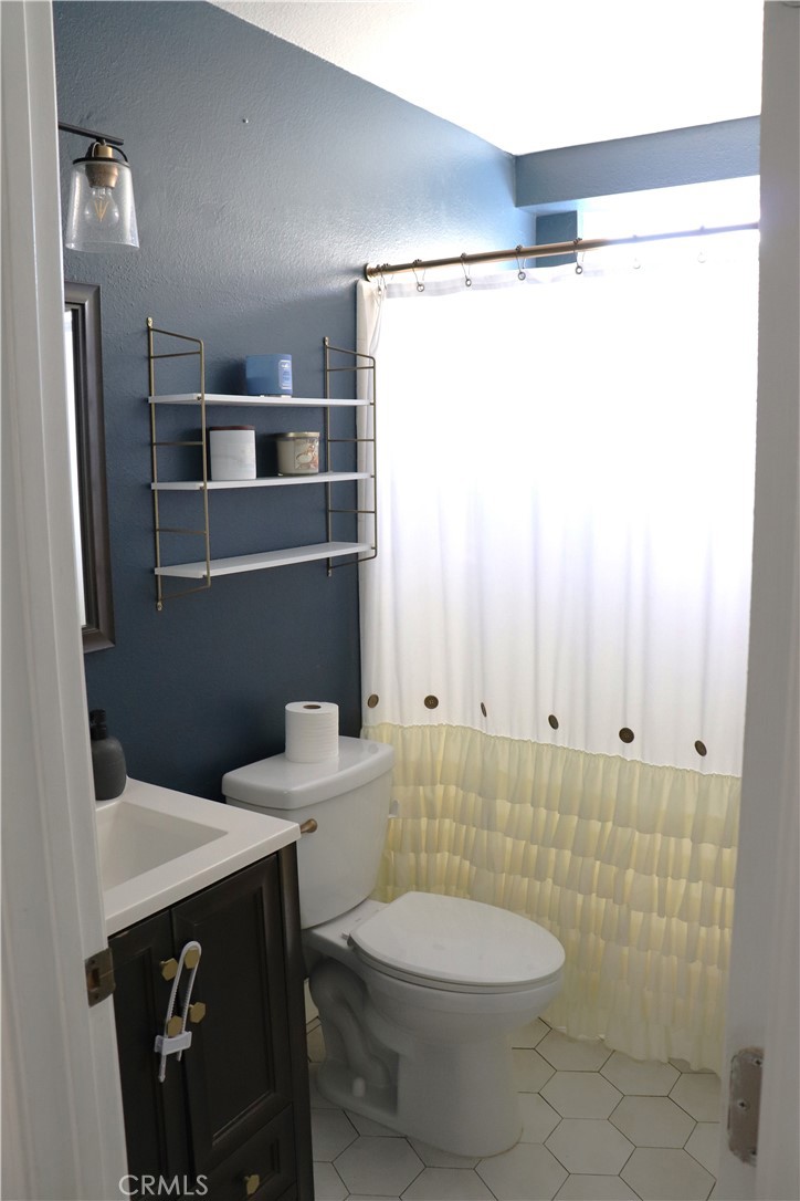 3564 Bond Street Property Photo 21