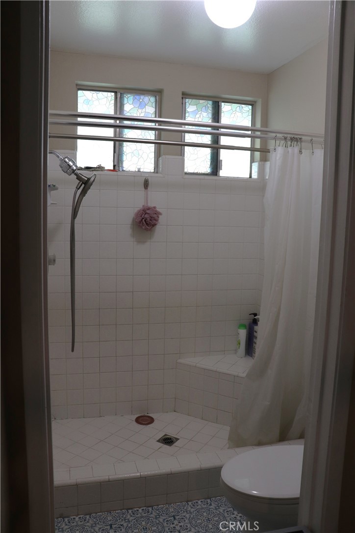 3564 Bond Street Property Photo 23