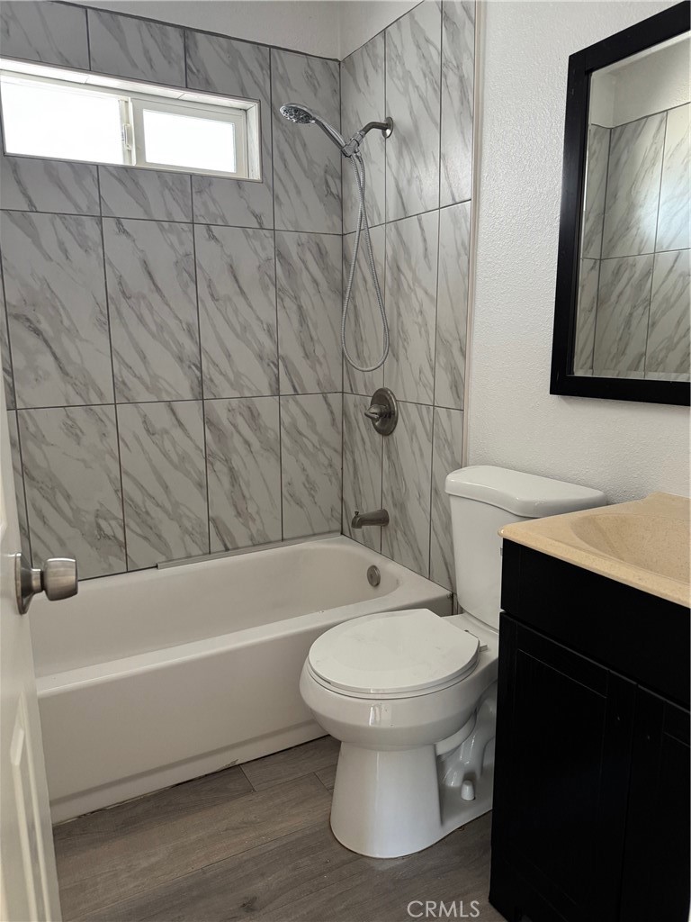 518 E 2nd Street Property Photo 13