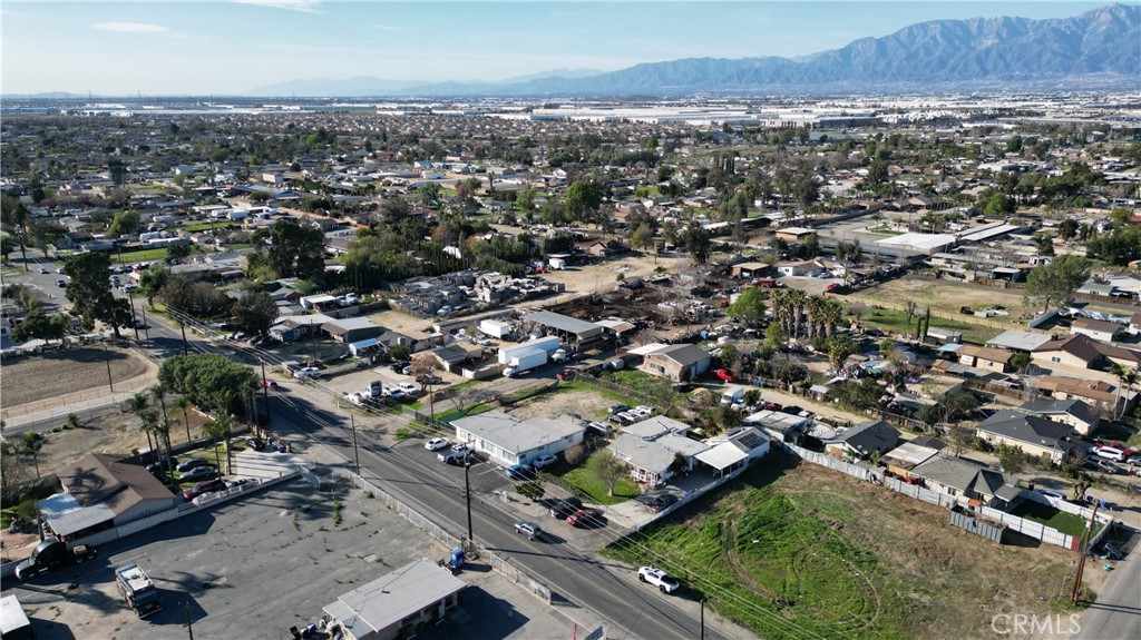 10643 Jurupa Road Property Photo 5